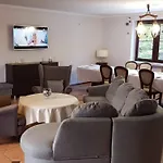 Siedlisko Ostropest 9a Villa Karbowskie